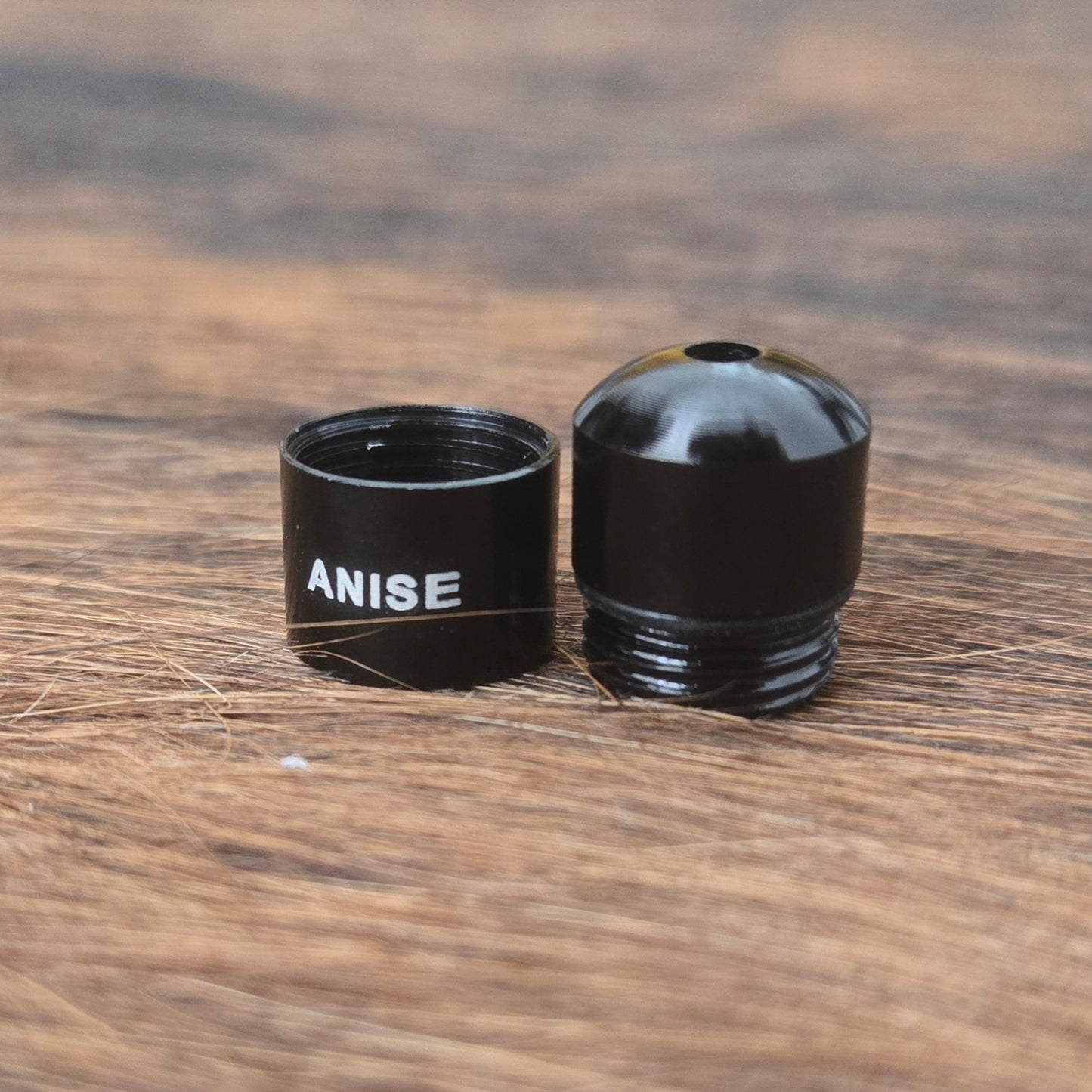Magnetic Bullet Hides & Container Set - Anise